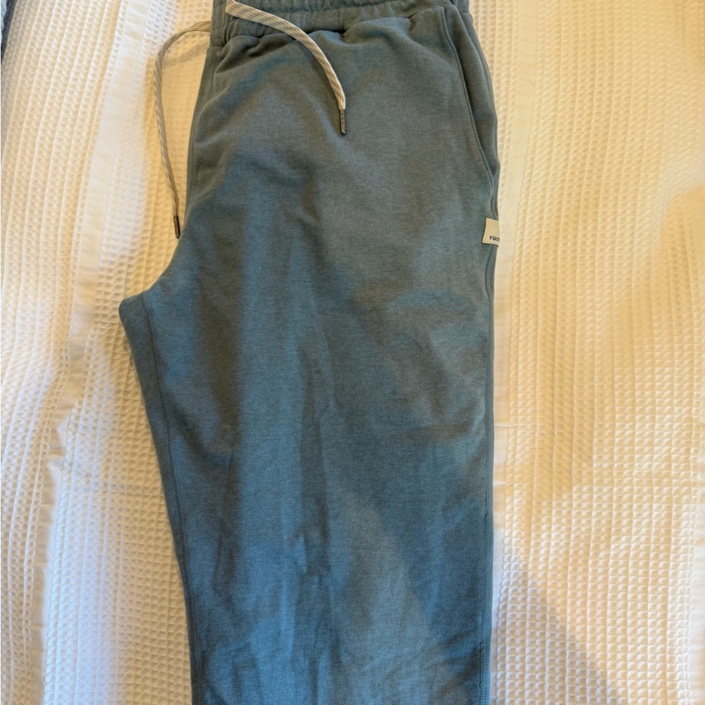 Vuori Heathered Blue Joggers, size small